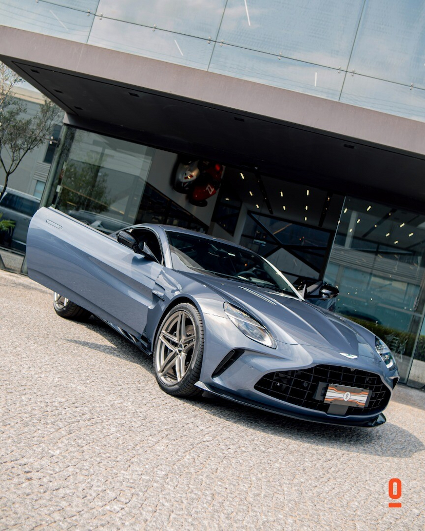 Foto do veículo ASTON MARTIN VANTAGE COUPÉ 2025 801 KM 2.550.000,00