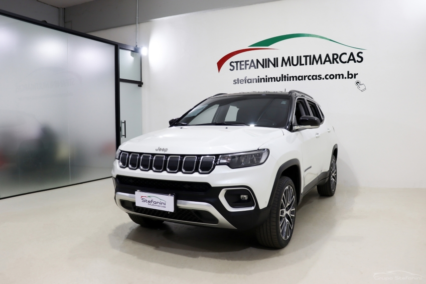 Foto do veículo JEEP COMPASS 2.0 TD350 TURBO DIESEL LIMITED AT9 2022/2023 50.775 KM R$ 178.900,00