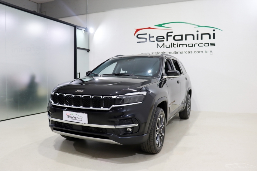 Foto do veículo JEEP COMMANDER 2.0 TD380 TURBO DIESEL LIMITED AT9 2022/2023 37.151 KM R$ 197.990,00