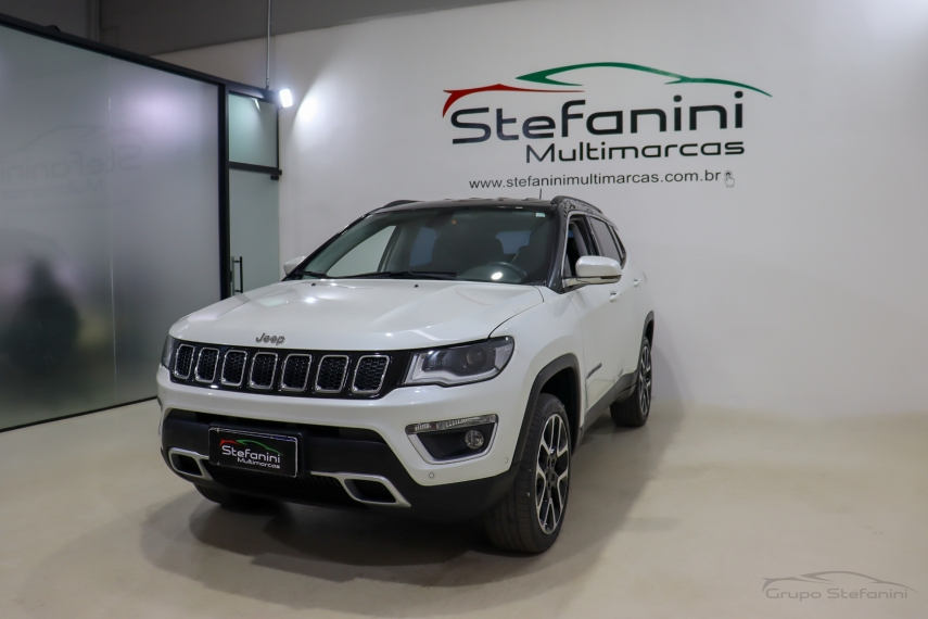 Foto do veículo JEEP COMPASS 2.0 16V DIESEL LIMITED 4X4 AUTOMÁTICO 2020/2021 81.309 KM R$ 122.990,00