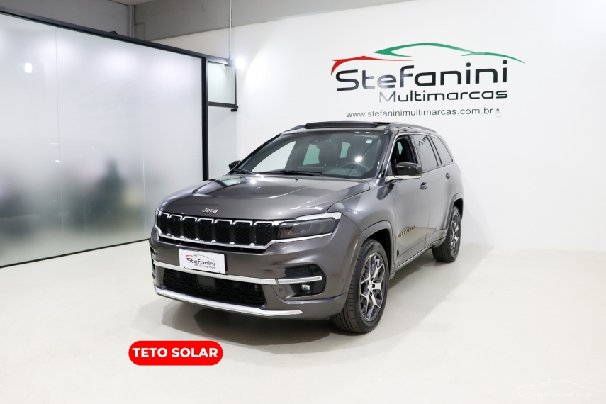 Foto do veículo JEEP COMMANDER 1.3 T270 TURBO FLEX OVERLAND AT6 2021/2022 54.811 KM R$ 168.990,00