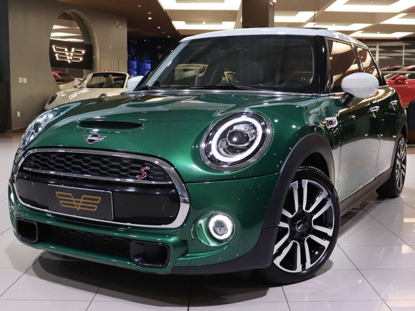 Foto do veículo MINI COOPER 2.0 16V TWINPOWER GASOLINA S 4P STEPTRONIC 2020/2021 17.450 KM R$ 159.000,00