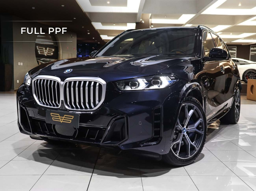 Foto do veículo BMW X5 3.0 I6 TURBO HÍBRIDO XDRIVE50E M SPORT AUTOMÁTICO 2025/2025 10.900 KM R$ 629.000,00