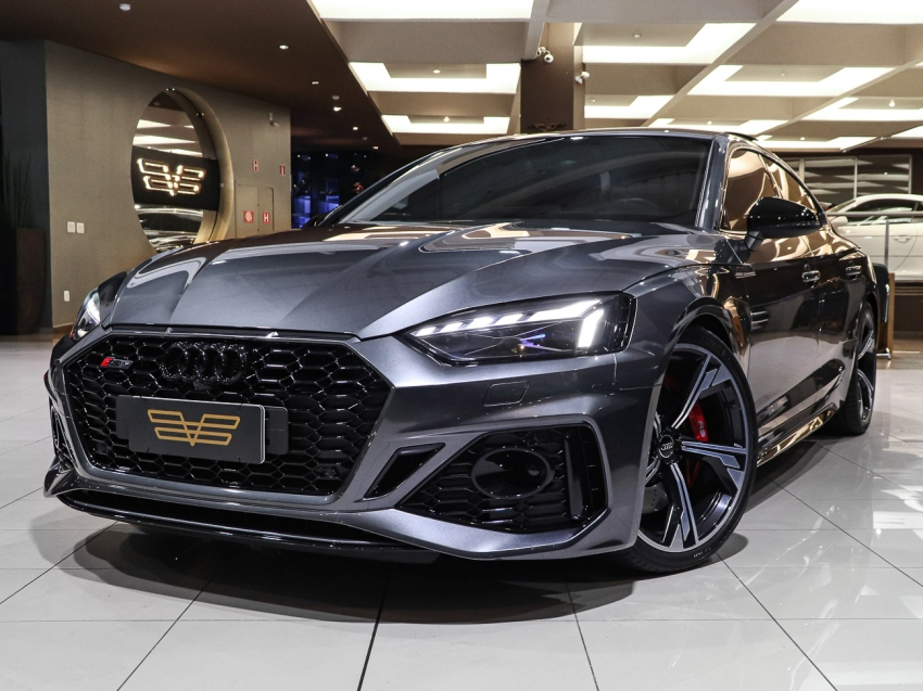 Foto do veículo AUDI RS5 2.9 V6 TFSI GASOLINA SPORTBACK QUATTRO S-TRONIC 2020/2021 19.410 KM R$ 429.000,00