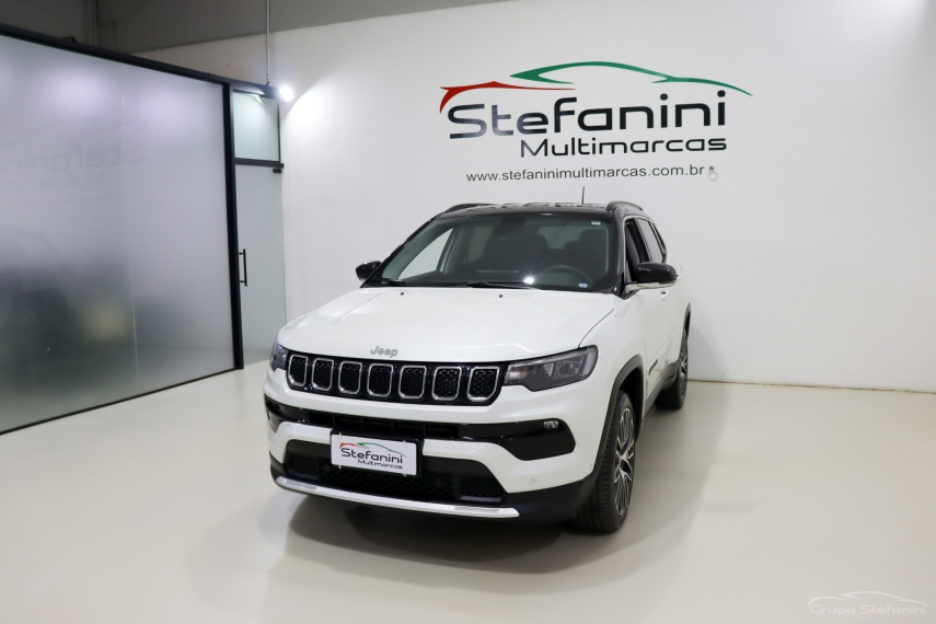 Foto do veículo JEEP COMPASS 1.3 T270 TURBO FLEX LIMITED AT6 2022/2023 75.501 KM R$ 115.990,00