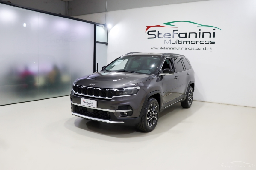 Foto do veículo JEEP COMMANDER 1.3 T270 TURBO FLEX LIMITED AT6 2022/2023 92.336 KM R$ 127.490,00