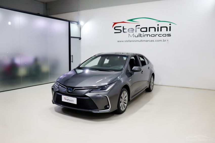 Foto do veículo TOYOTA COROLLA 1.8 VVT-I HYBRID FLEX ALTIS CVT 2023/2023 67.976 KM R$ 137.990,00
