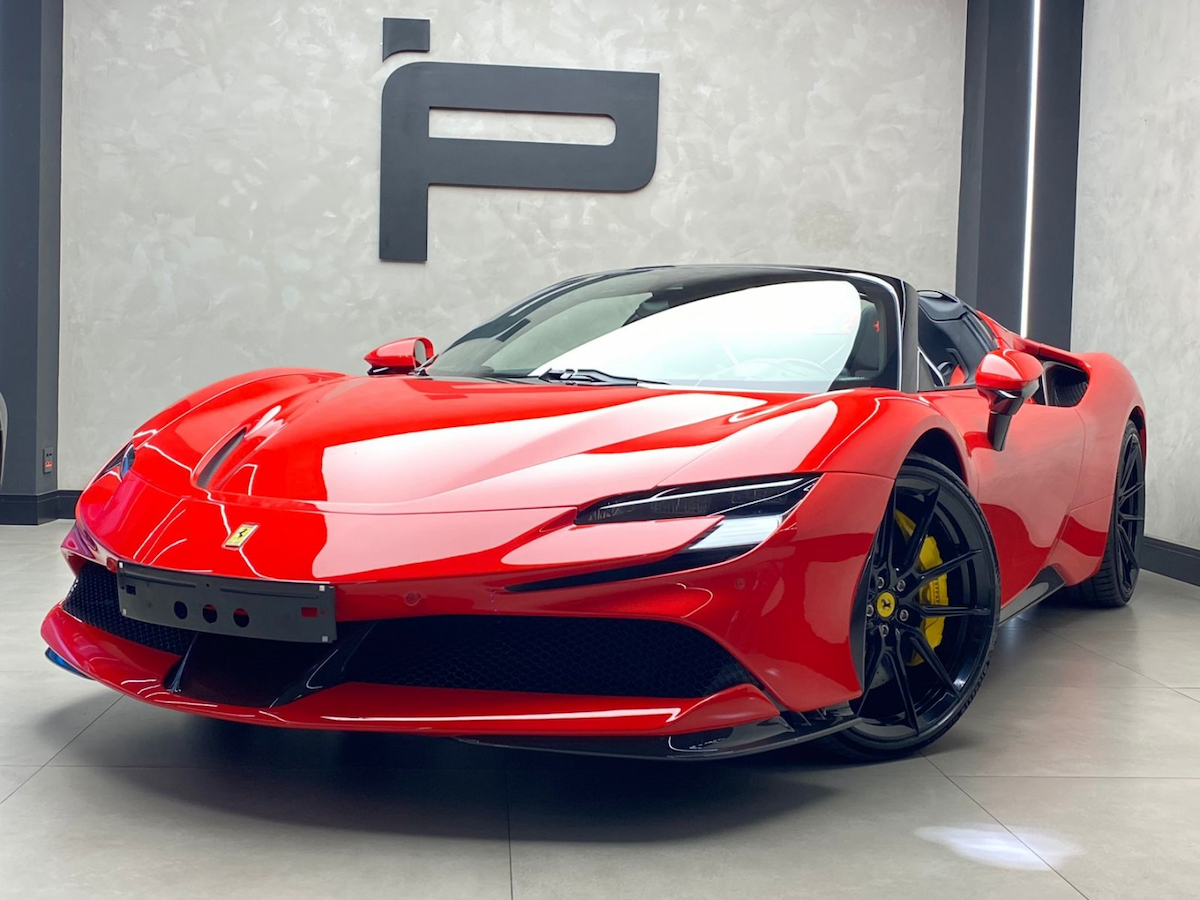 Foto do veículo FERRARI SF90 3.9 V8 TURBO PHEV SPIDER F1-DCT 2024/2024 0 KM R$ 7.200.000,00