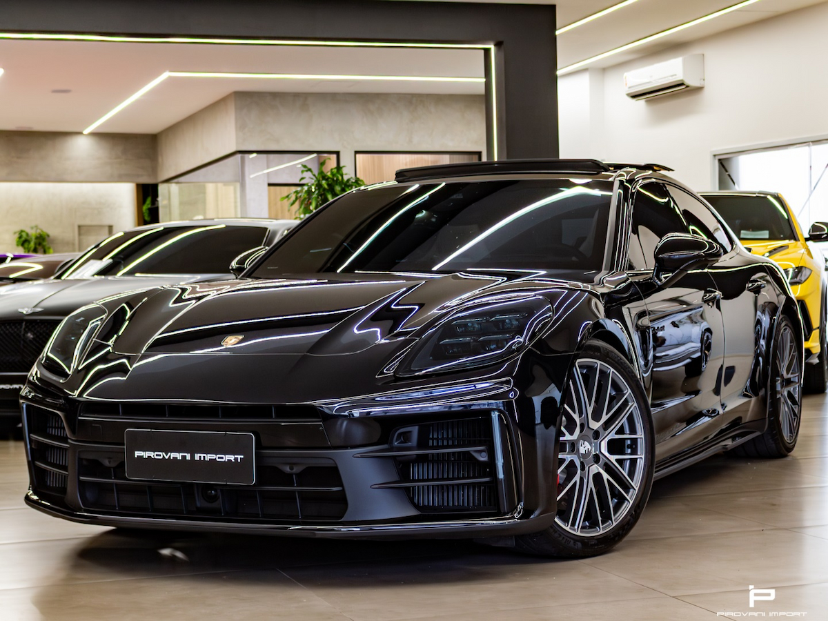 Foto do veículo PORSCHE PANAMERA 2.9 V6 E-HYBRID 4S PDK 2024/2025 10.000 KM R$ 1.130.000,00
