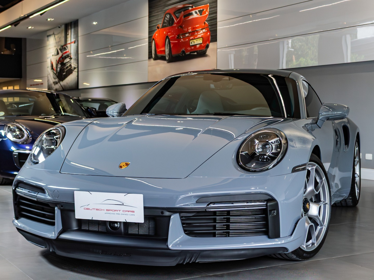Foto do veículo PORSCHE 911 3.8 24V H6 GASOLINA TURBO S PDK 2023/2024 1.900 KM R$ 1.757.000,00