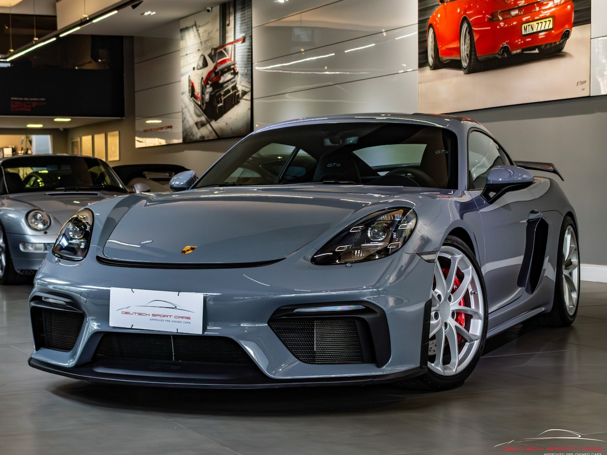 Foto do veículo PORSCHE 718 4.0 H6 GASOLINA CAYMAN GT4 PDK 2023/2023 4.111 KM R$ 929.000,00