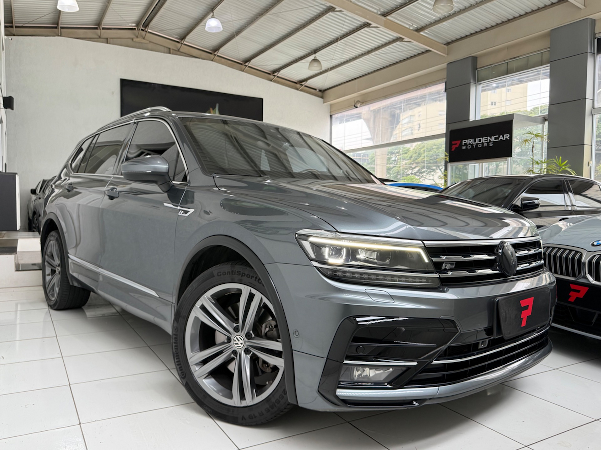 Foto do veículo VOLKSWAGEN TIGUAN TIGUAN Allspace R-Line 350 TSI 2.0 4x4 2020/2020 33.000 KM R$ 179.000,00