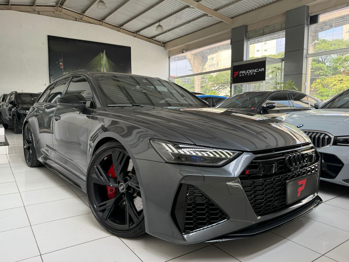 Foto do veículo AUDI RS6 RS6 4.0 Avant TFSI BI-TB Hibrido 2022/2023 16.920 KM R$ 980.000,00