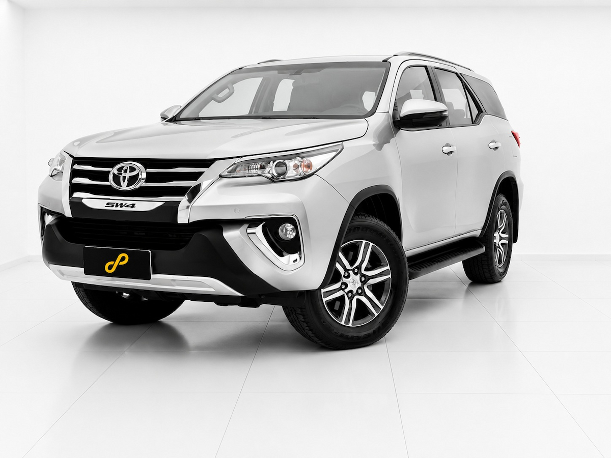 Foto do veículo TOYOTA HILUX 2019/2019 151.490 KM R$ 169.900,00