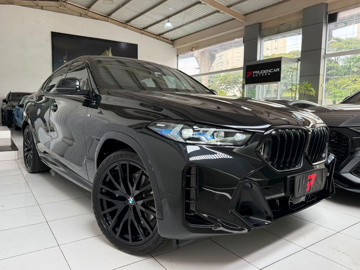 Foto do veículo BMW X6 X6 Xdrive 40i M-Sport 3.0 Híbrido 2023/2024 7.103 KM R$ 680.000,00