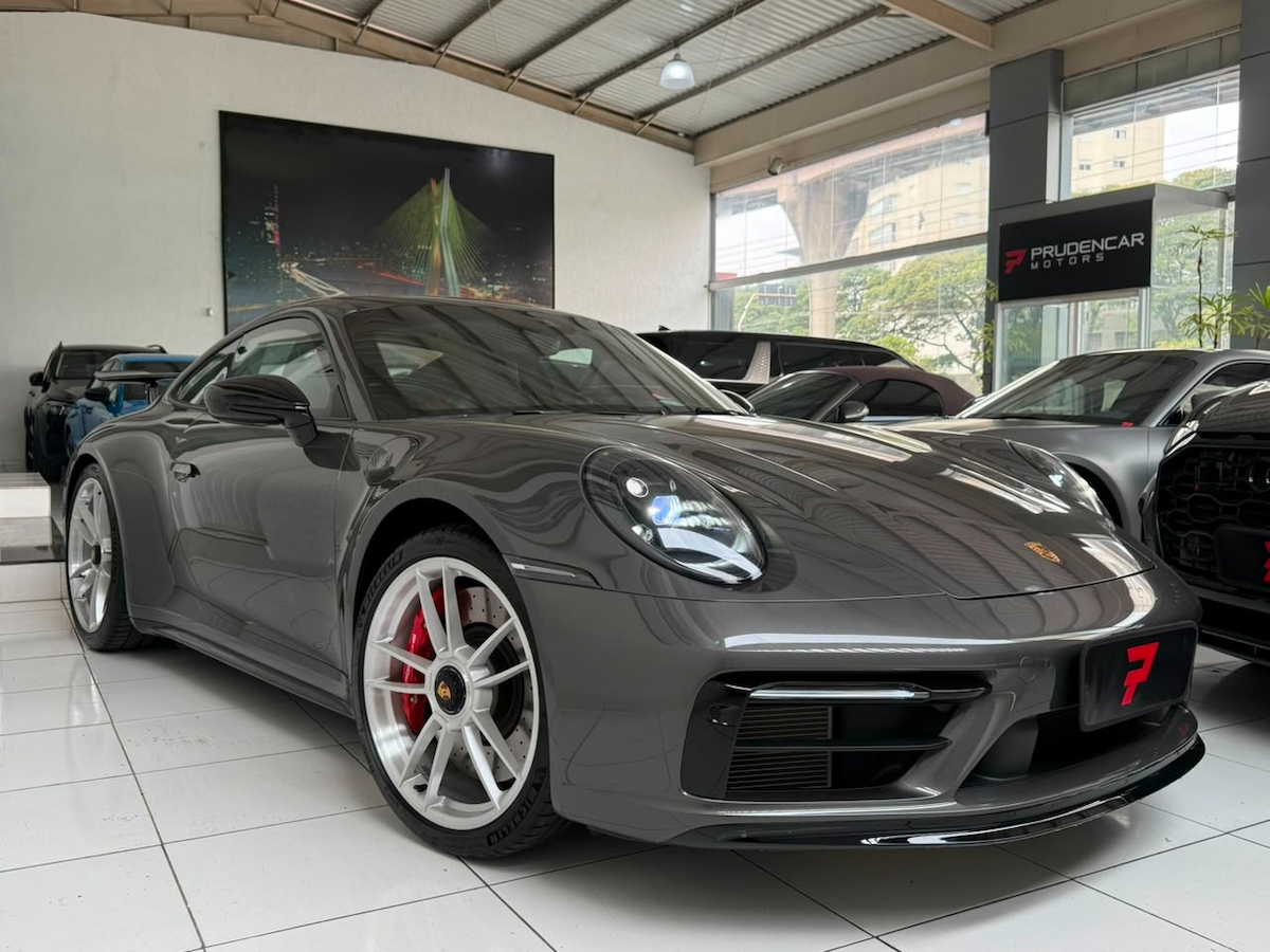 Foto do veículo PORSCHE 911 911 Carrera GTS Coupe 3.0 2023/2024 2.900 KM R$ 1.199.000,00