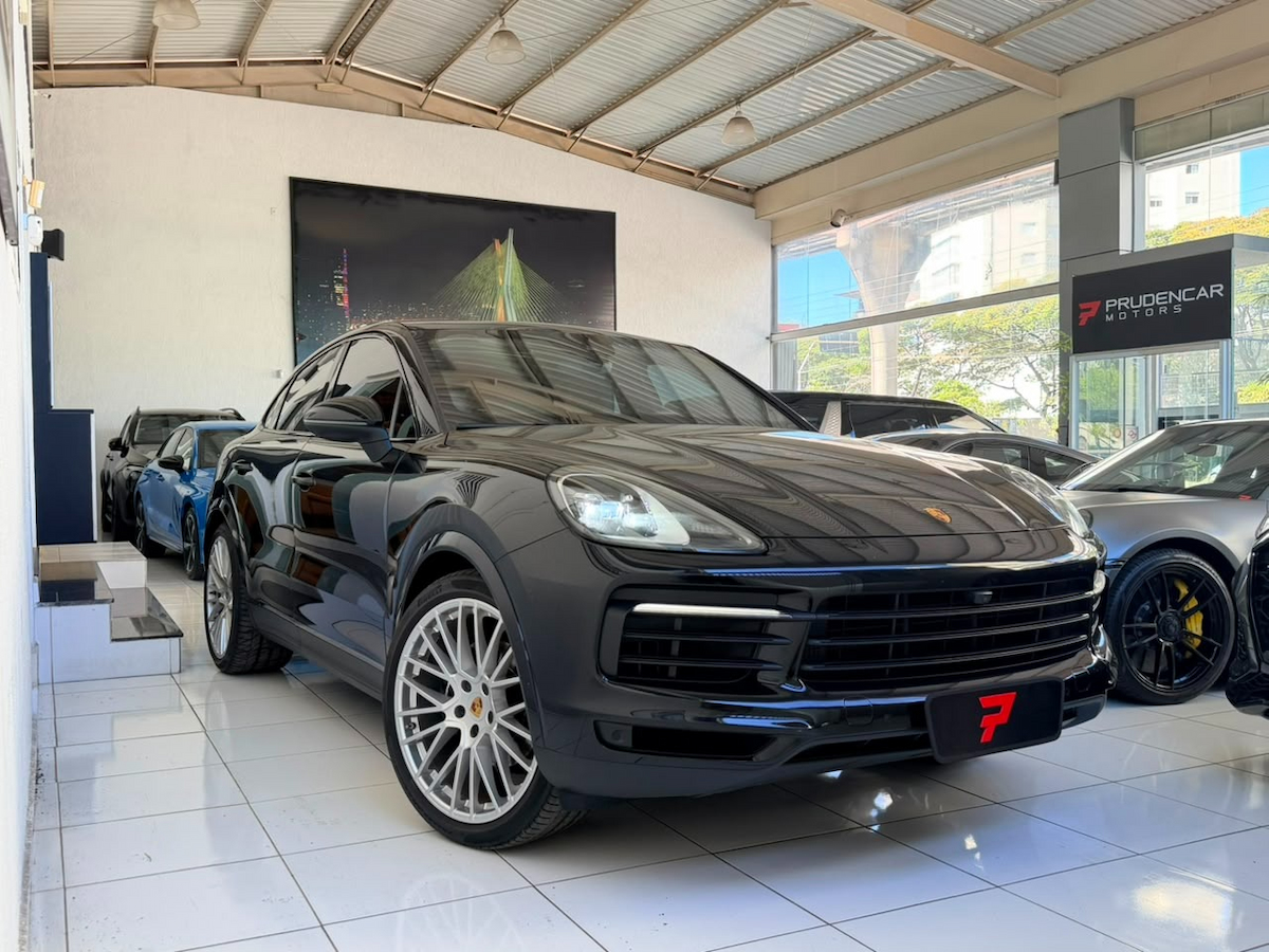 Foto do veículo PORSCHE CAYENNE Cayenne Coupe 3.0 V6 2020/2020 61.370 KM R$ 489.000,00