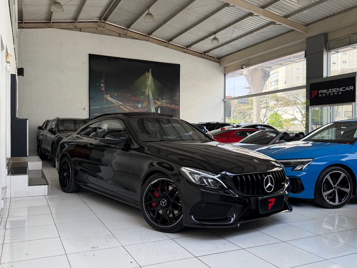 Foto do veículo MERCEDES-BENZ C 250 C250 Sport Coupe 2.0 2016/2017 54.000 KM R$ 199.000,00