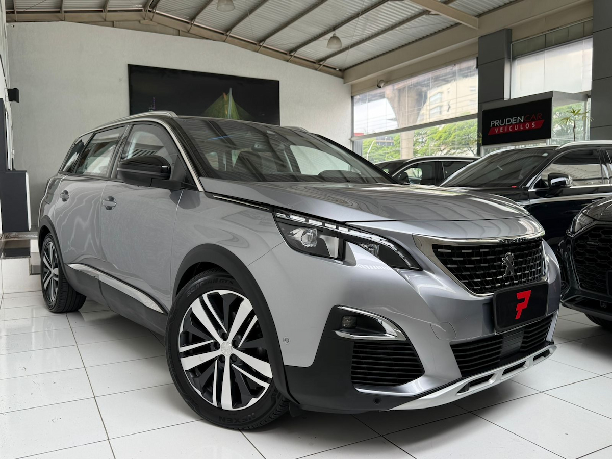 Foto do veículo PEUGEOT 5008 5008 Griffe Pack 1.6 Turbo 2018/2019 52.706 KM R$ 129.000,00