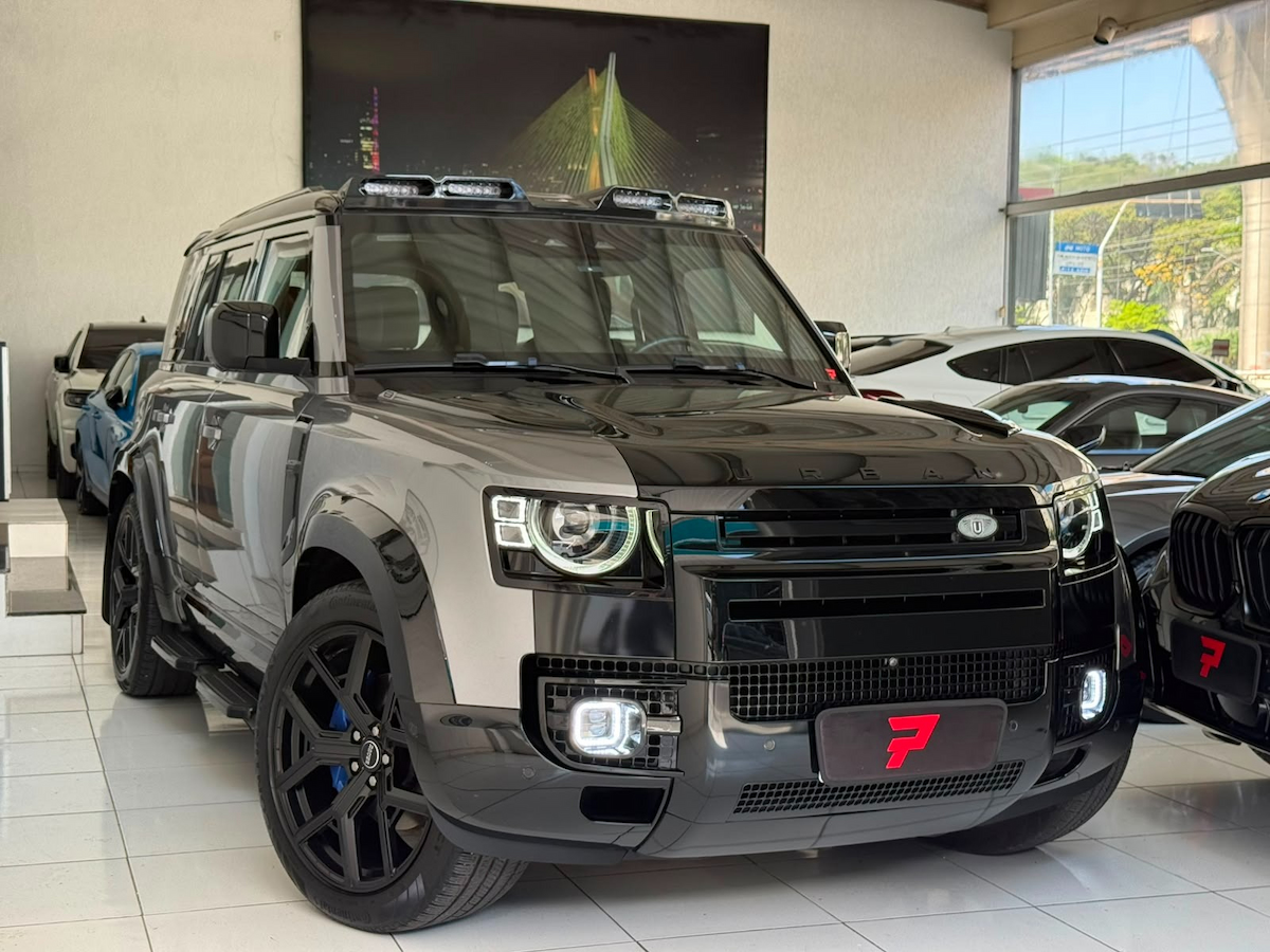 Foto do veículo LAND ROVER DEFENDER Defender 110 X D300 Hibrido 2024/2024 29.345 KM R$ 850.000,00