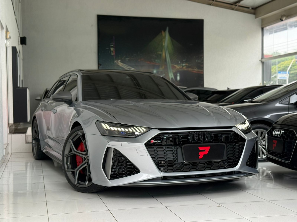 Foto do veículo AUDI RS6 RS6 4.0 Avant Performance TFSI Quat.Tip Hibrido 2025/2025 3.500 KM R$ 1.150.000,00