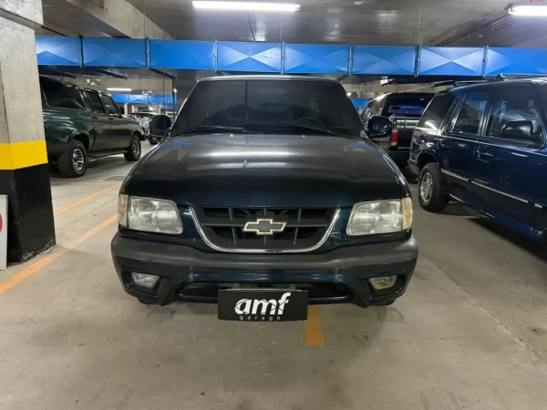 Foto do veículo CHEVROLET S10 4.3 SFI EXCUTIVE 4X2 CD V6 12V GASOLINA 4P AUTOMÁTICO 2000/2000 121.000 KM R$ 67.000,00