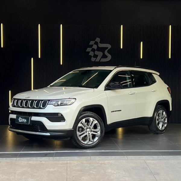 Foto do veículo JEEP COMPASS 1.3 T270 TURBO FLEX LONGITUDE AT6 2021/2022 66.000 KM R$ 125.990,00