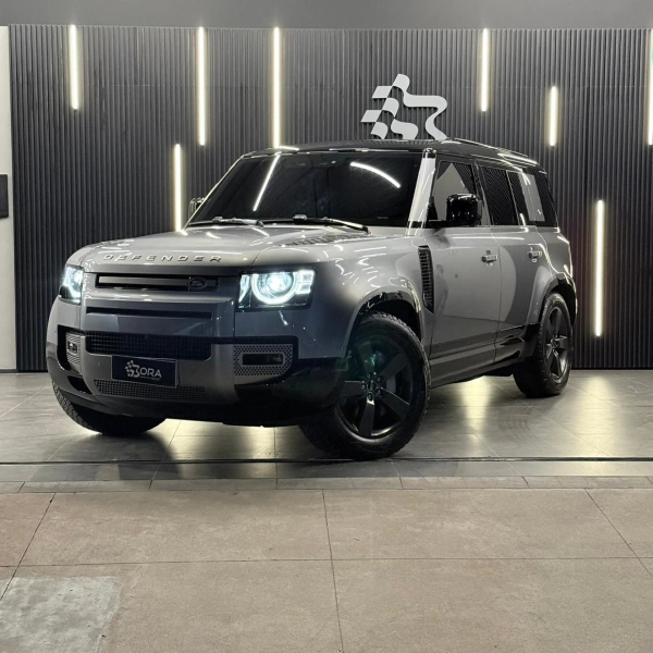 Foto do veículo LAND ROVER DEFENDER 3.0 D300 TURBO DIESEL MHEV 110 X-DYNAMIC HSE AWD AUTOMÁTICO 2024/2024 9.000 KM R$ 704.990,00
