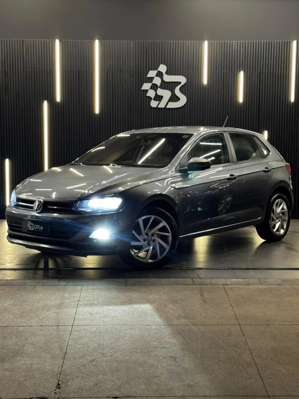 Foto do veículo VOLKSWAGEN POLO 1.0 200 TSI COMFORTLINE AUTOMÁTICO 2021/2022 45.000 KM R$ 87.990,00