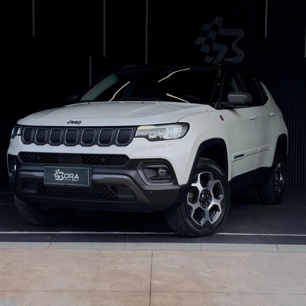 Foto do veículo JEEP COMPASS 2.0 TD350 TURBO DIESEL TRAILHAWK AT9 2022/2022 37.000 KM R$ 141.990,00