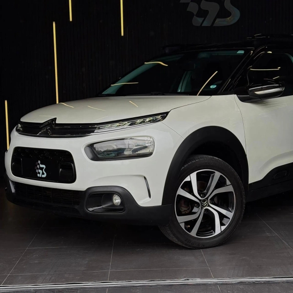 Foto do veículo CITROËN C4 CACTUS 1.6 VTI 120 FLEX FEEL EAT6 2021/2022 74.000 KM R$ 72.900,00