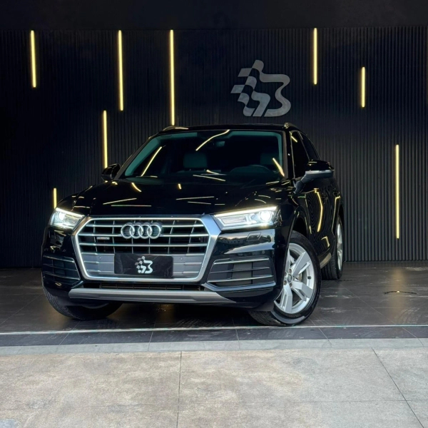 Foto do veículo AUDI Q5 2.0 TFSI GASOLINA AMBIENTE S TRONIC 2018/2018 47.592 KM R$ 142.990,00