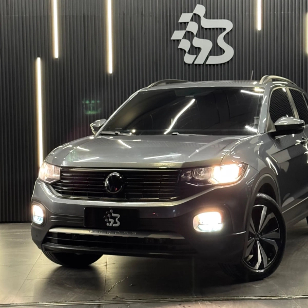 Foto do veículo VOLKSWAGEN T-CROSS 1.0 200 TSI TOTAL FLEX AUTOMÁTICO 2024/2024 20.960 KM R$ 106.990,00