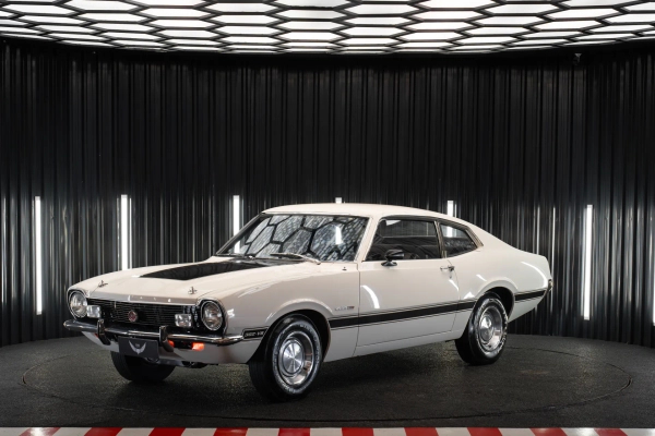 Foto do veículo FORD MAVERICK 5.0 GT COUPÉ V8 16V GASOLINA 2P MANUAL 1975/1975 57.770 KM R$ 689.900,00