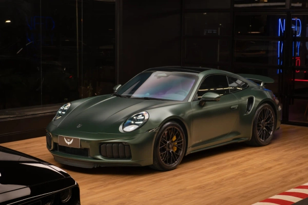 Foto do veículo PORSCHE 911 3.6 24V H6 T-HYBRID CARRERA GTS PDK 2026/2026 599 KM R$ 2.249.900,00