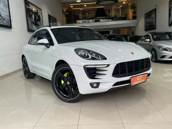 Foto do veículo PORSCHE MACAN 2.0 TURBO 2017/2018 90.000 KM R$ 239.900,00