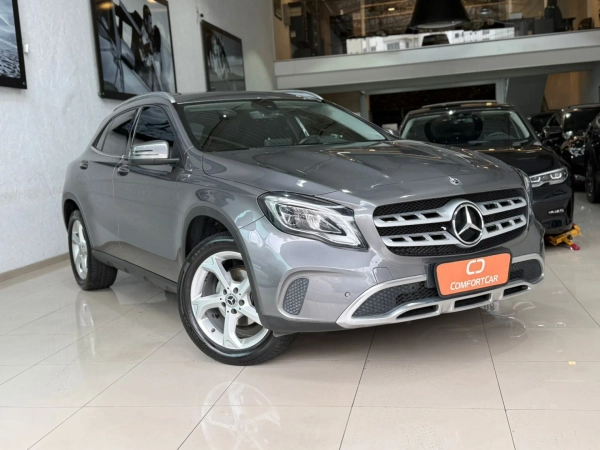 Foto do veículo MERCEDES-BENZ GLA 200 1.6 CGI FLEX ADVANCE 7G-DCT 2017/2018 47.000 KM R$ 119.900,00