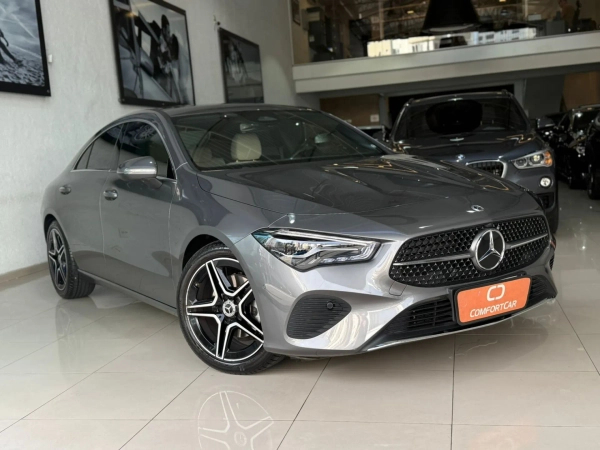Foto do veículo MERCEDES-BENZ CLA 200 1.3 MHEV PROGRESSIVE 7G-DCT 2025/2026 3.800 KM R$ 289.900,00