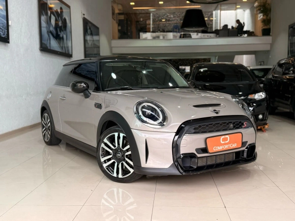 Foto do veículo MINI COOPER 2.0 16V TWINPOWER GASOLINA S EXCLUSIVE 2P STEPTRONIC 2021/2022 48.000 KM R$ 154.900,00