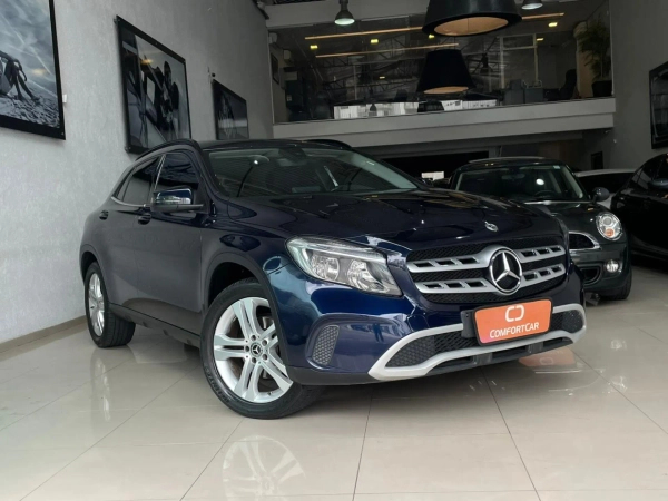 Foto do veículo MERCEDES-BENZ GLA 200 1.6 CGI FLEX STYLE 7G-DCT 2018/2019 90.000 KM R$ 114.900,00