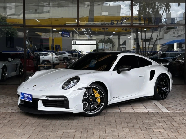 Foto do veículo PORSCHE 911 3.8 24V H6 GASOLINA TURBO S PDK 2023/2023 8.611 KM R$ 1.590.000,00