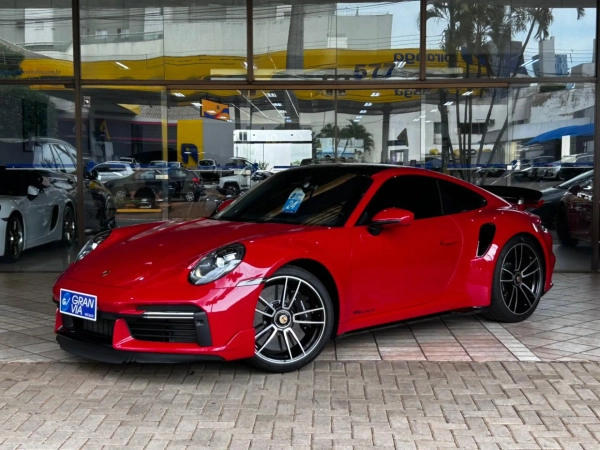Foto do veículo PORSCHE 911 3.8 24V H6 GASOLINA TURBO S PDK 2024/2024 6.298 KM R$ 1.585.000,00