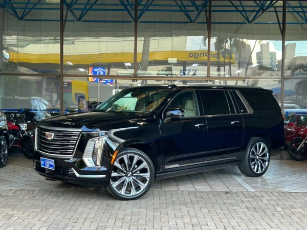 Foto do veículo CADILLAC ESCALADE 6.2 V8 GASOLINA ESV SPORT PLATINUM 4WD AUTOMÁTICO 2025/2025 4.432 KM R$ 1.990.000,00