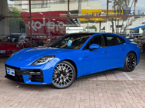 Foto do veículo PORSCHE PANAMERA 2.9 V6 E-HYBRID 4 PDK 2025/2025 10.453 KM R$ 868.000,00
