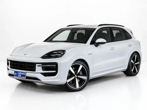 Foto do veículo PORSCHE CAYENNE 3.0 V6 E-HYBRID AWD TIPTRONIC S 2024/2025 14.926 KM R$ 749.000,00