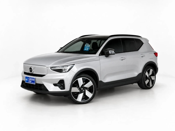 Foto do veículo VOLVO XC40 P8 RECHARGE TWIN ELECTRIC ULTIMATE AWD 2023/2023 31.026 KM R$ 199.000,00
