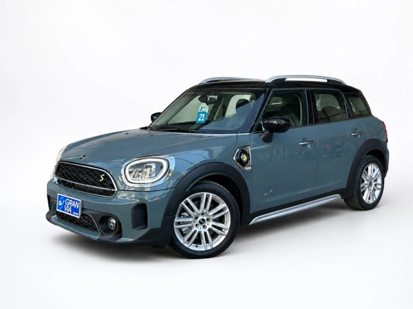 Foto do veículo MINI COUNTRYMAN 1.5 12V TWINPOWER TURBO HYBRID COOPER S E EXCLUSIVE ALL4 STEPTRONIC 2020/2021 60.599 KM R$ 152.000,00