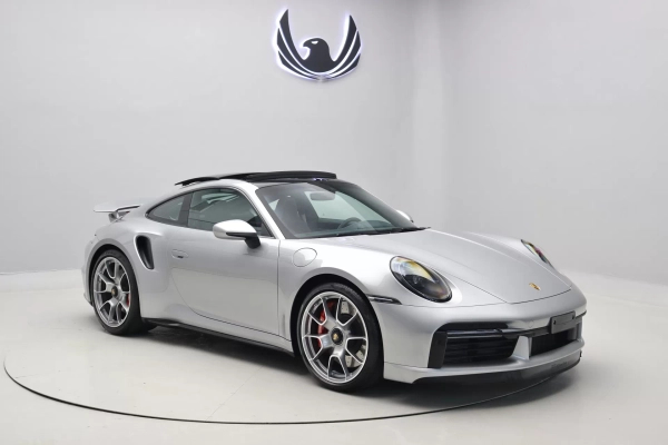 Foto do veículo PORSCHE 911 Turbo 2024/2024 1.920 KM R$ 1.399.000,00