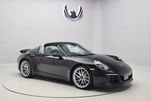 Foto do veículo PORSCHE 911 Targa 4GTS 2019/2019 22.400 KM R$ 849.000,00