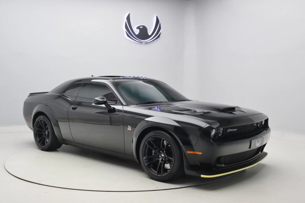 Foto do veículo DODGE CHALLENGER R/T Scat Pack Widebody 2023/2023 1.200 KM R$ 980.000,00